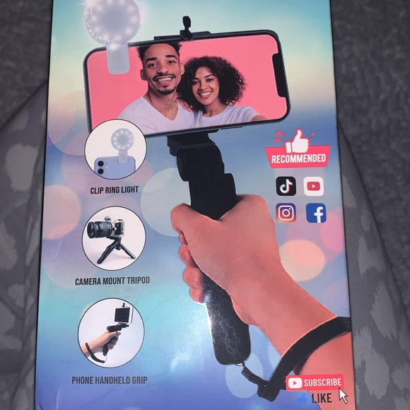 iJOY NEW IN BOX Social Media Kit (Phone Clip + Tripod + Clip on Ring Light) - Picture 4 of 4
